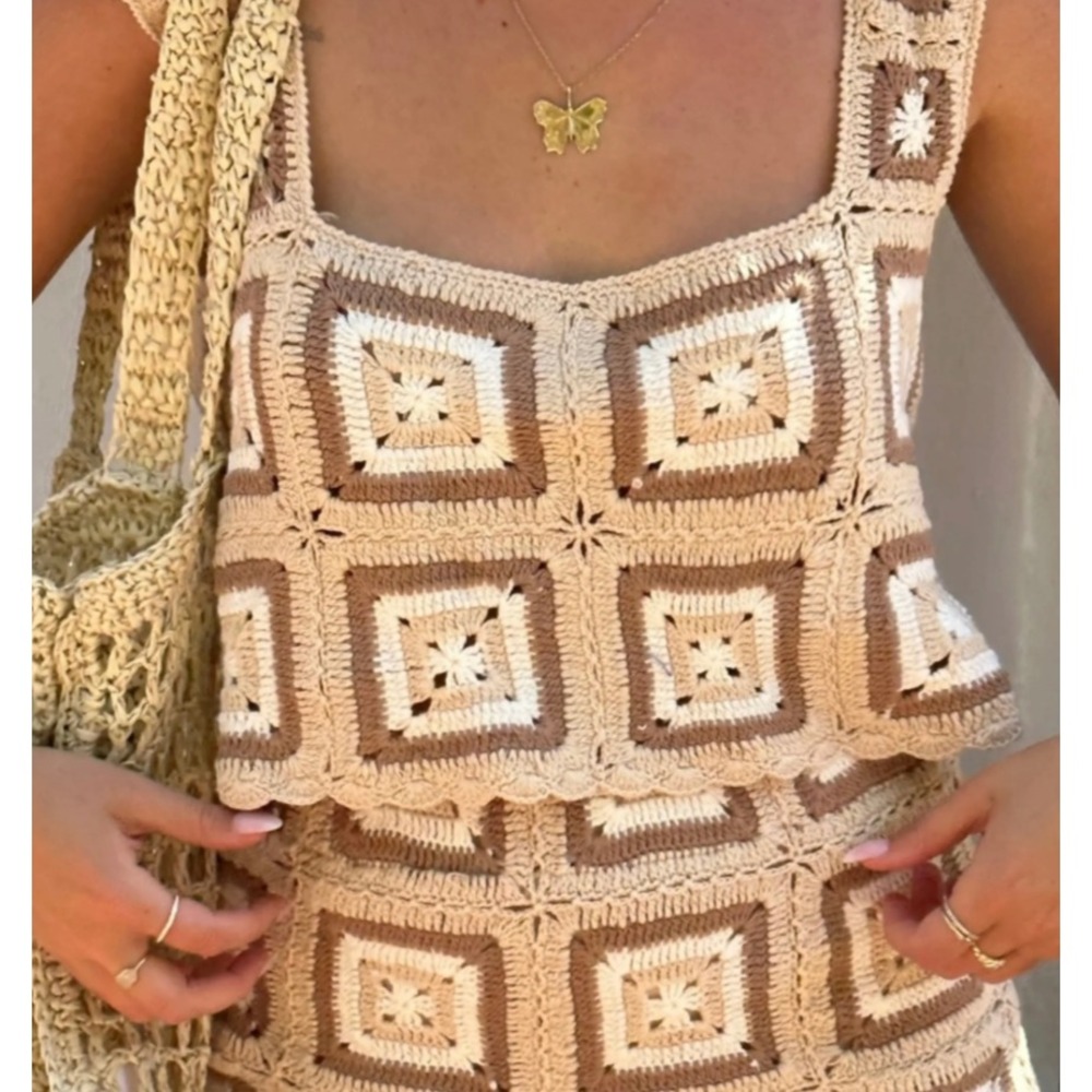 SHOW ME YOUR MUMU Virgo Crochet GRANNY SQUARES CROP TOP Brown/Beige Pisces S